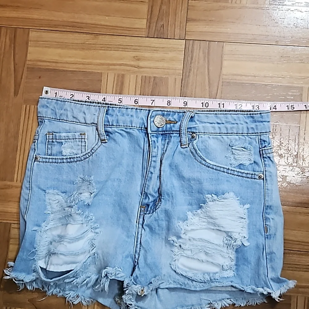 FOREVER 21 denim shorts